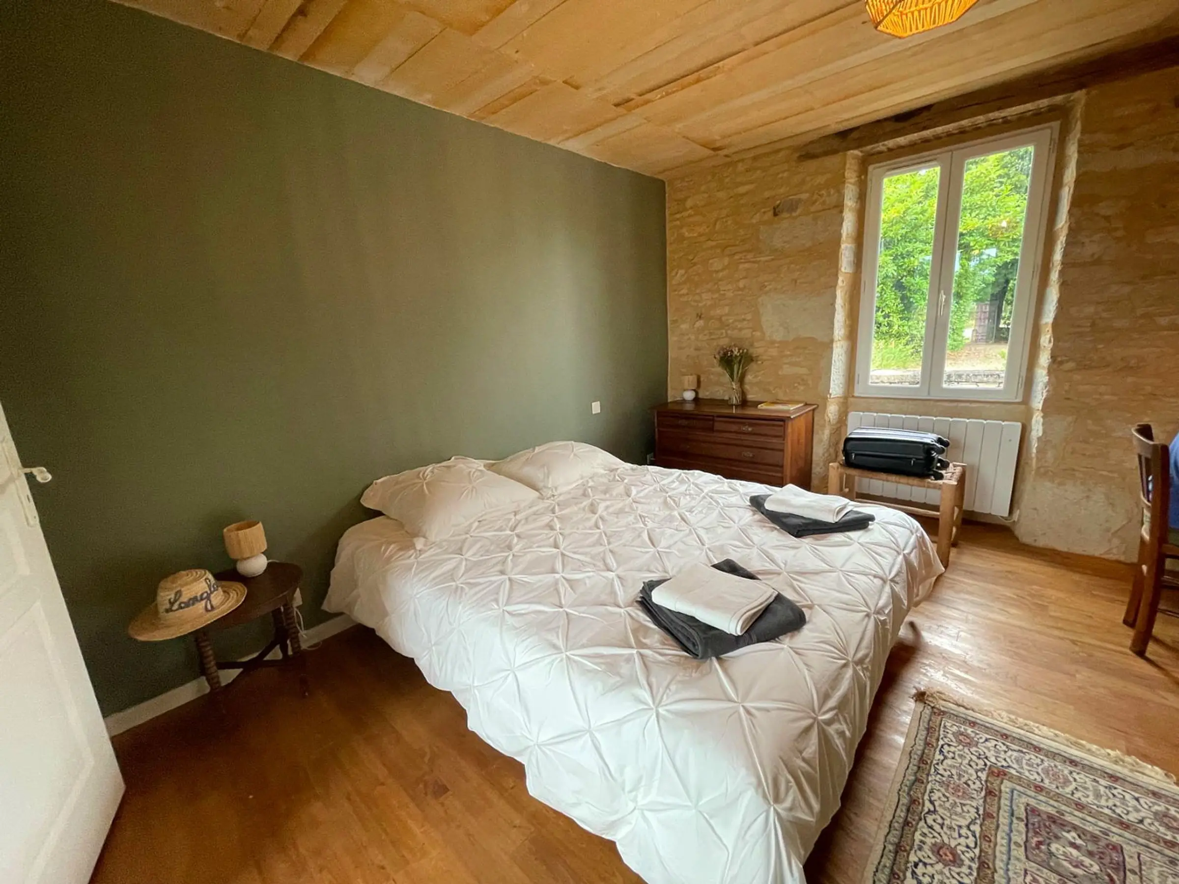 Weekend reconnexion couple en Dordogne : activité yoga, alimentation